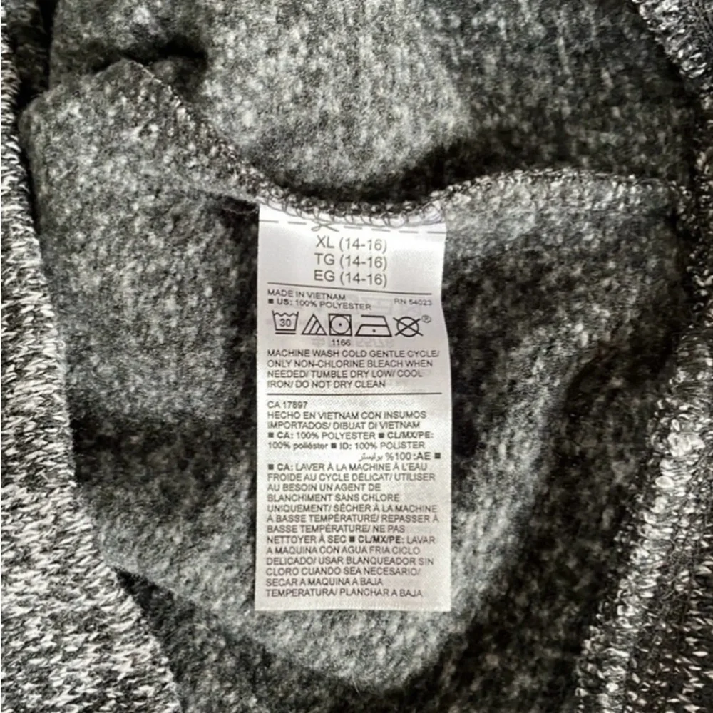 Old Navy fleece quarter zip  gray & black sweatshirt  Boys XL 14-16